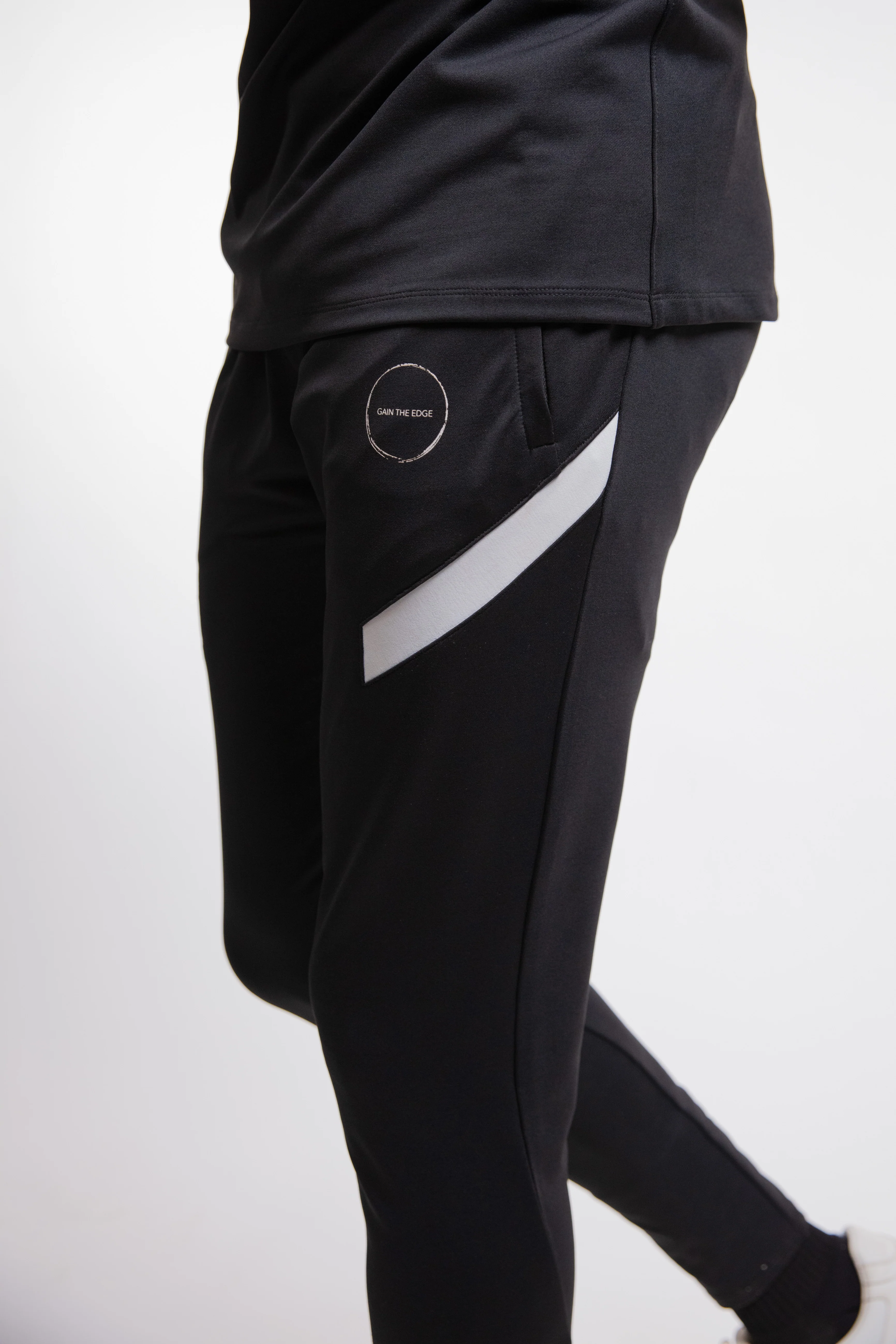 Elite Training Pant In Black & White - Image 4