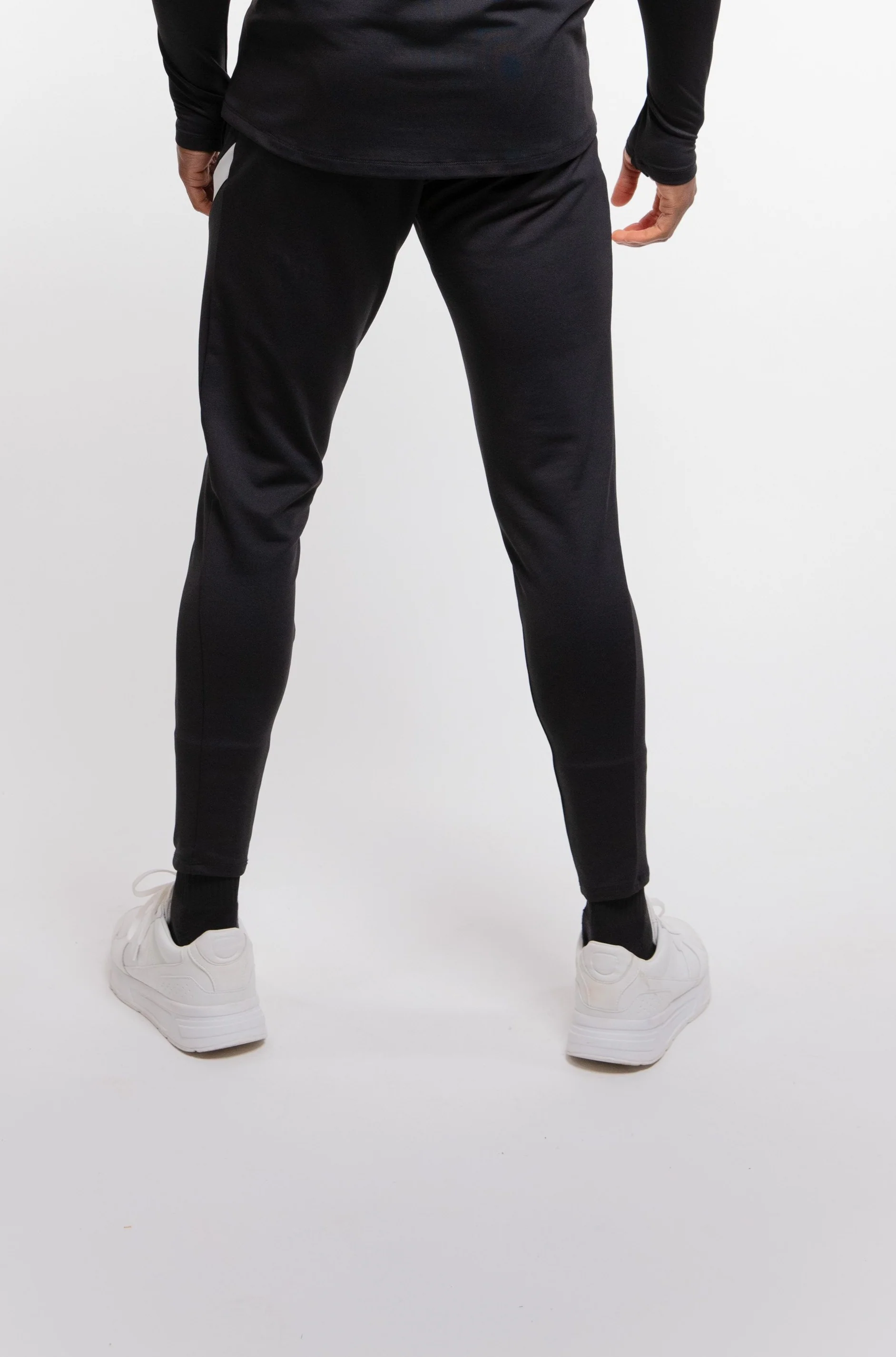 Elite Training Pant In Black & White - Image 8