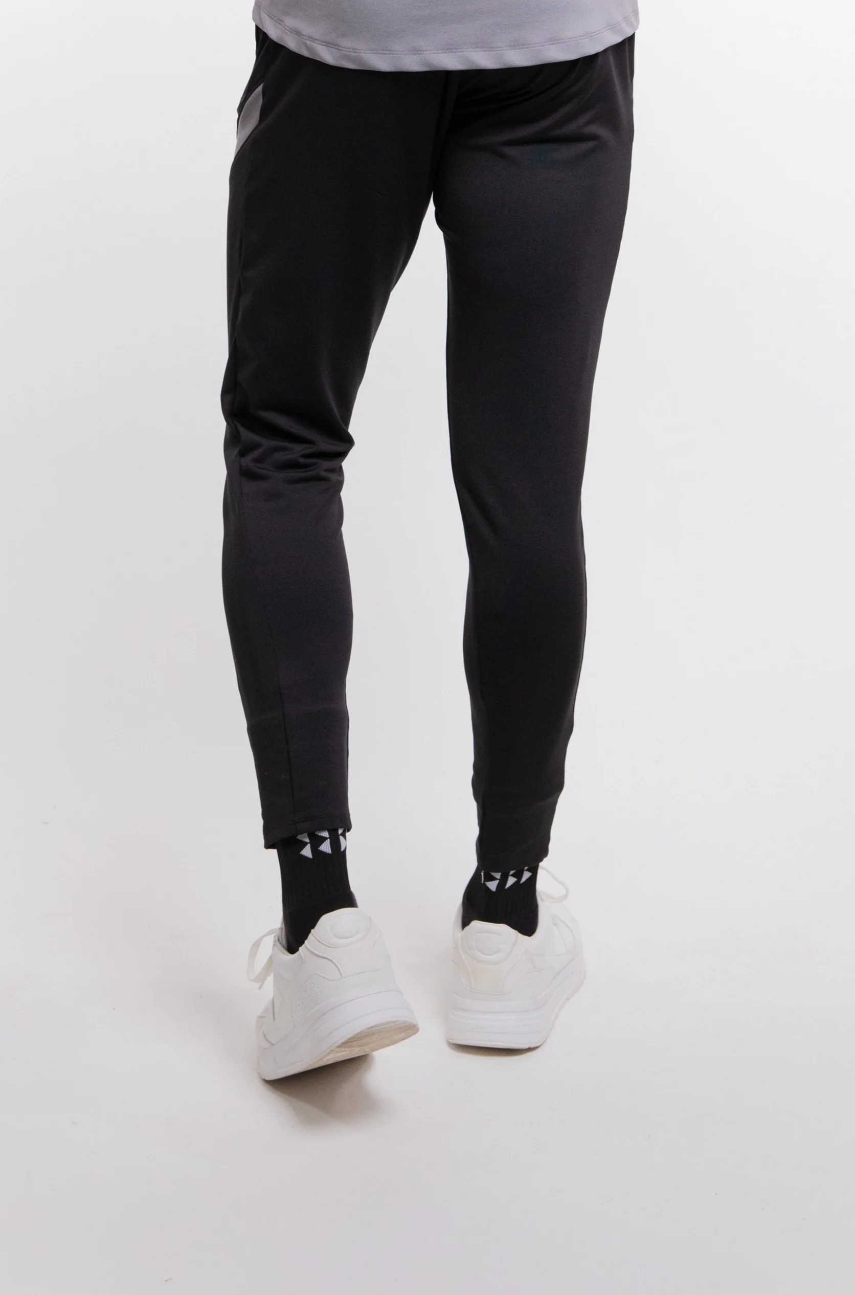 Elite Training Pant In Black & Grey - Image 6